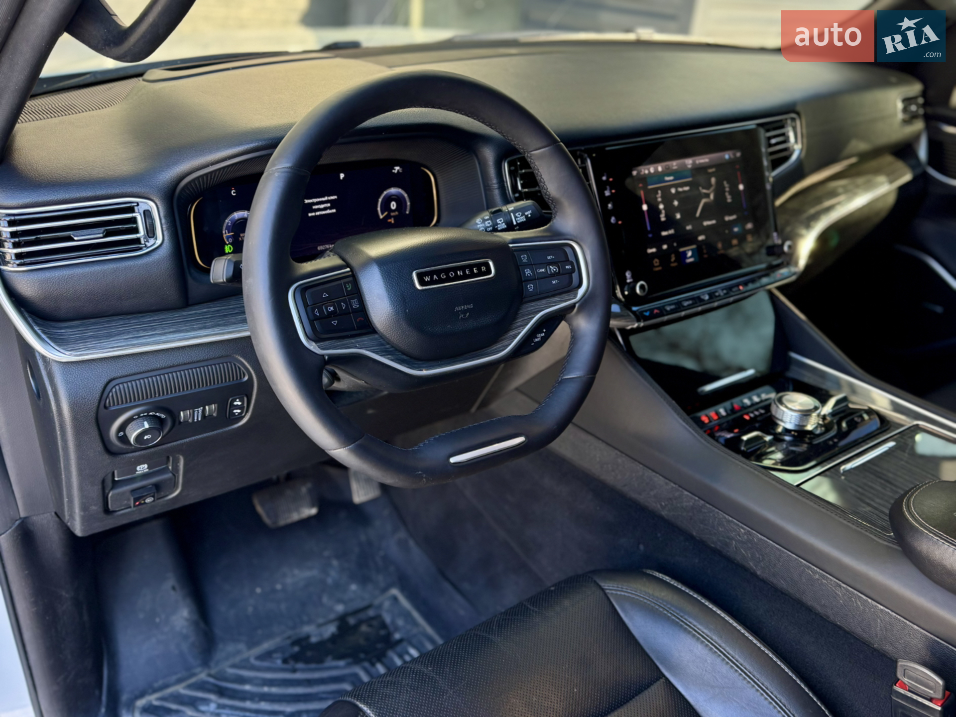 2022 Jeep Grand Wagoneer - мініатюра 23