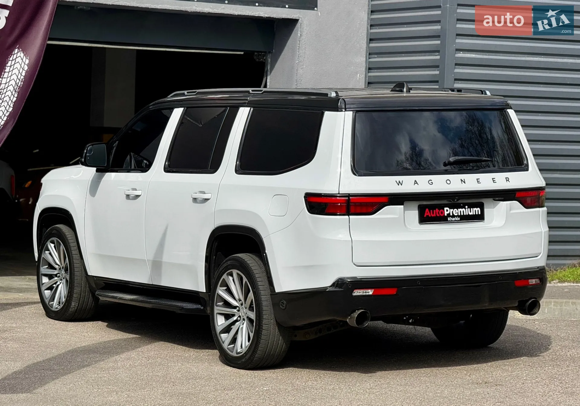 2022 Jeep Grand Wagoneer - мініатюра 6