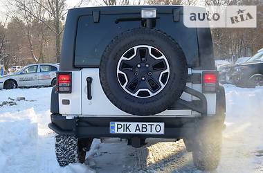 Внедорожник / Кроссовер Jeep Wrangler 2012 в Киеве