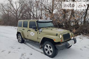 Позашляховик / Кросовер Jeep Wrangler 2013 в Харкові