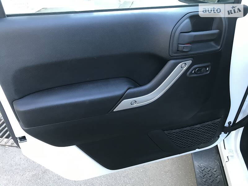 Позашляховик / Кросовер Jeep Wrangler 2018 в Одесі фото 9 Позашляховик / Кросовер Jeep Wrangler 2018 в Одесі