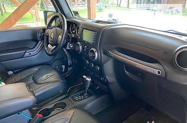 Позашляховик / Кросовер Jeep Wrangler 2018 в 