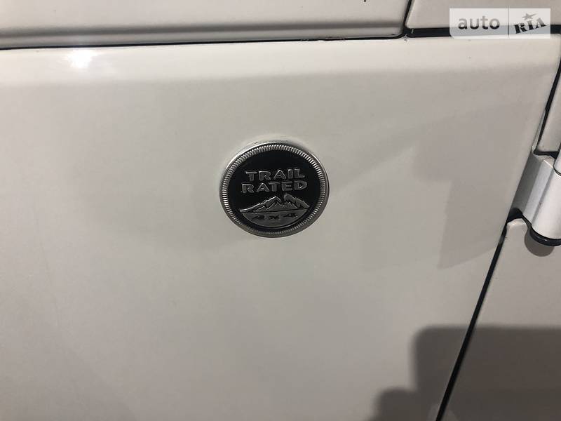 Позашляховик / Кросовер Jeep Wrangler 2015 в Києві
