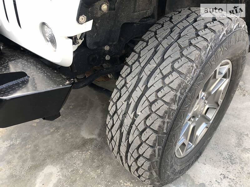 Позашляховик / Кросовер Jeep Wrangler 2015 в Києві