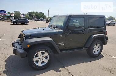Позашляховик / Кросовер Jeep Wrangler 2012 в 