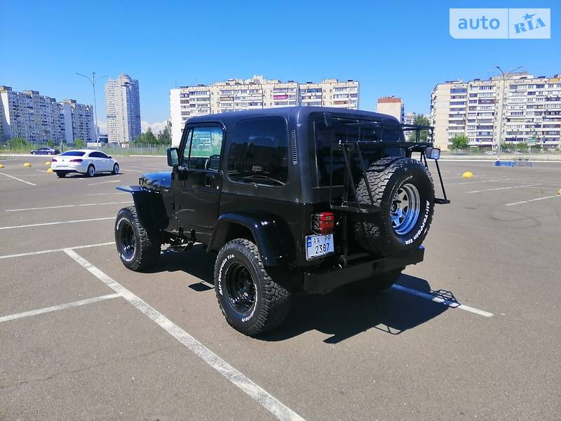Позашляховик / Кросовер Jeep Wrangler 1995 в Києві