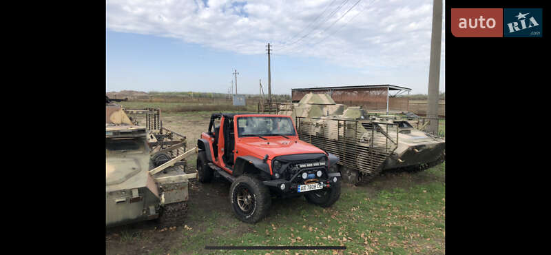 Позашляховик / Кросовер Jeep Wrangler 2015 в Дніпрі фото 5 Позашляховик / Кросовер Jeep Wrangler 2015 в Дніпрі