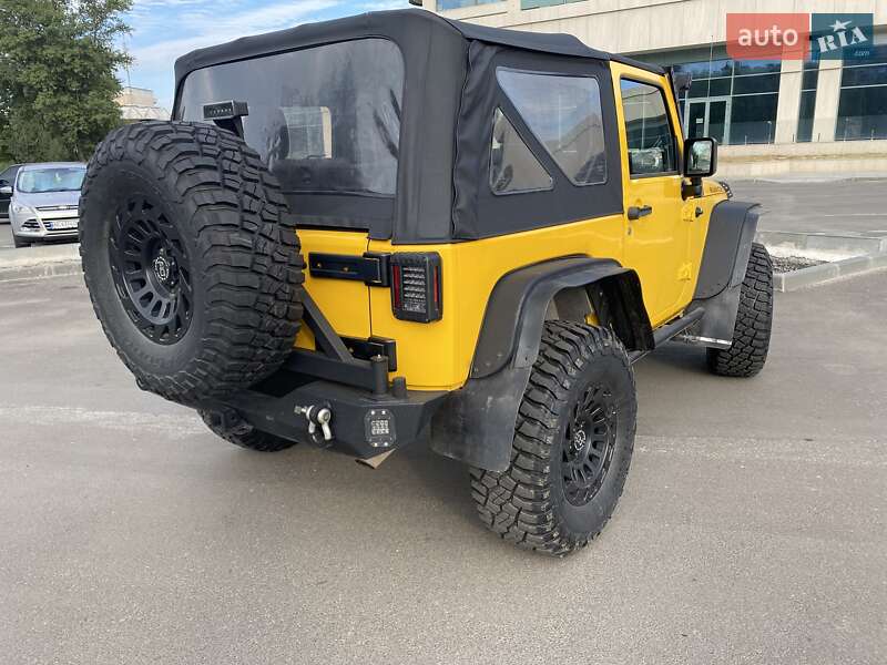 Внедорожник / Кроссовер Jeep Wrangler 2015 в Днепре