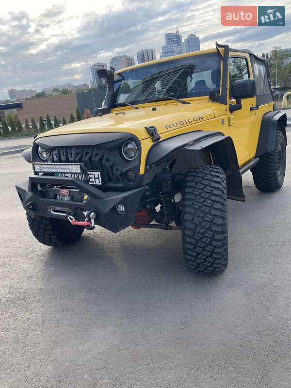 Внедорожник / Кроссовер Jeep Wrangler 2015 в Днепре