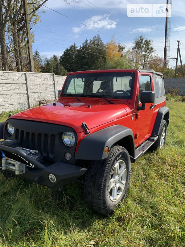 Внедорожник / Кроссовер Jeep Wrangler 2015 в Ильинцах