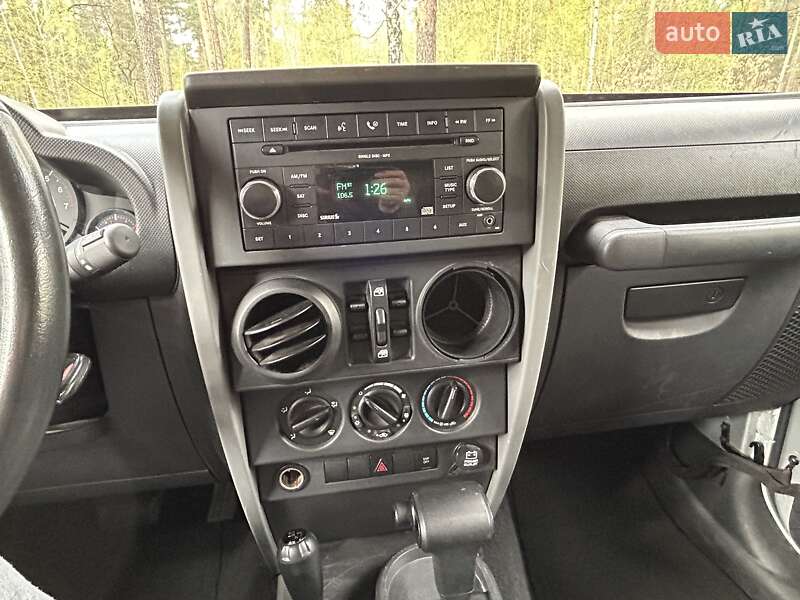 Внедорожник / Кроссовер Jeep Wrangler 2008 в Киеве