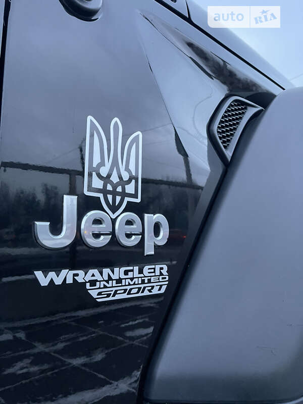 Внедорожник / Кроссовер Jeep Wrangler 2018 в Луцке