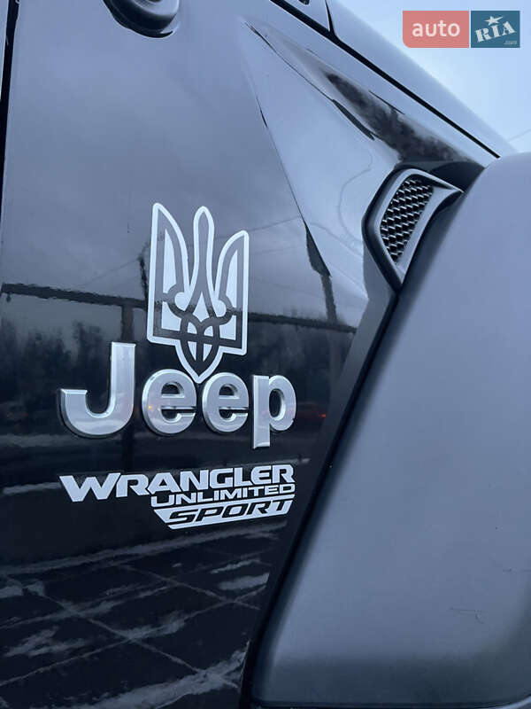 Внедорожник / Кроссовер Jeep Wrangler 2018 в Луцке