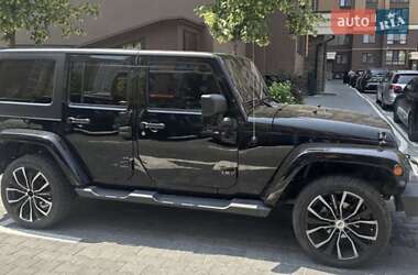 Внедорожник / Кроссовер Jeep Wrangler 2011 в Трускавце