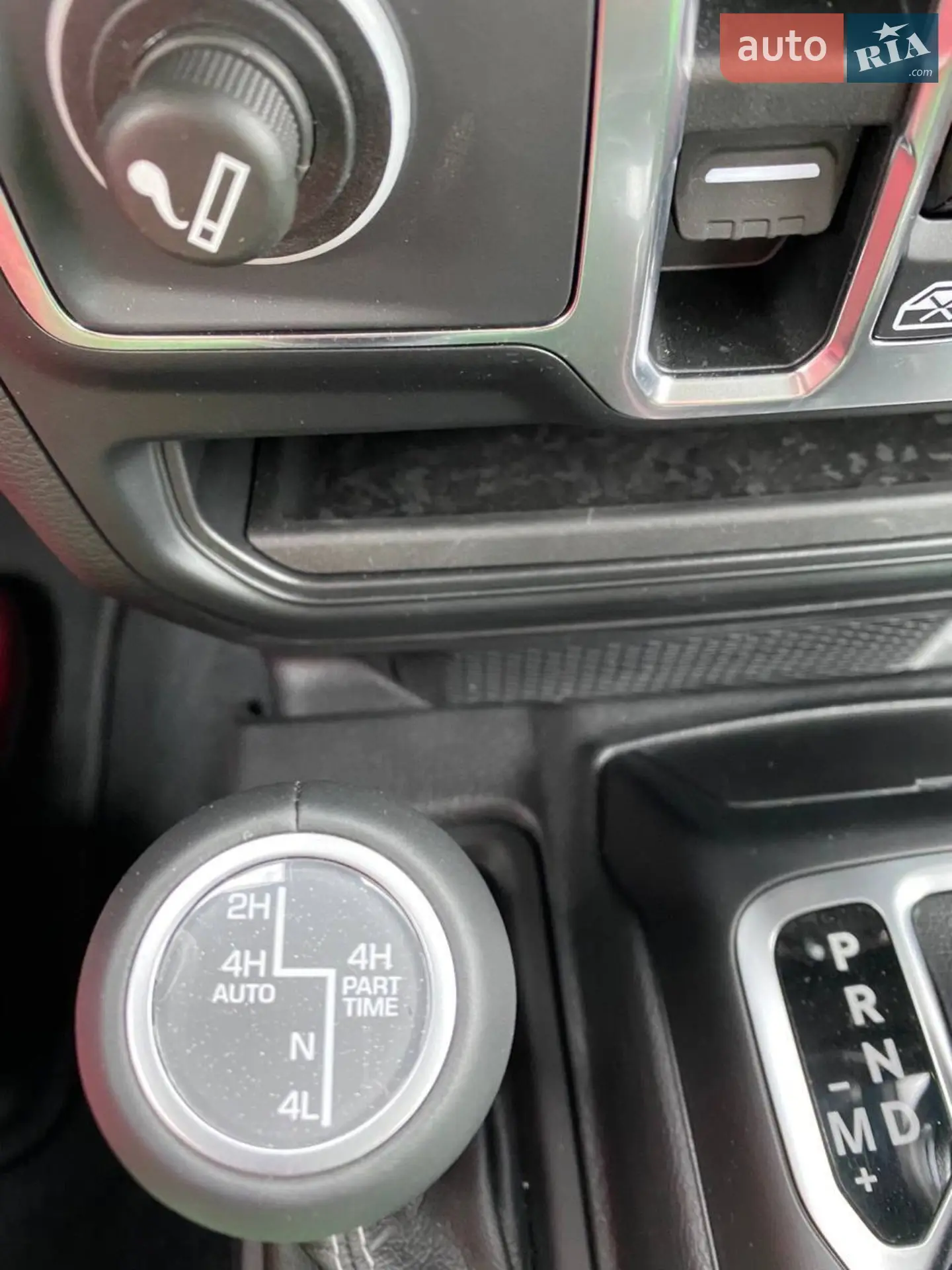 2019 Jeep Wrangler - мініатюра 34