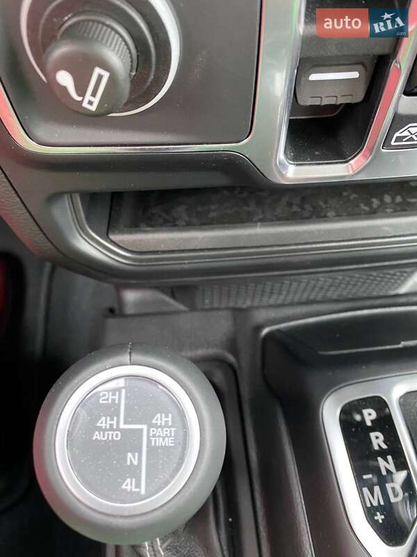 Позашляховик / Кросовер Jeep Wrangler 2019 в Києві фото 34 Позашляховик / Кросовер Jeep Wrangler 2019 в Києві