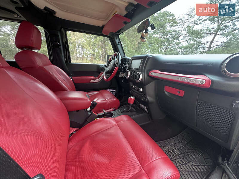 Внедорожник / Кроссовер Jeep Wrangler 2011 в Трускавце