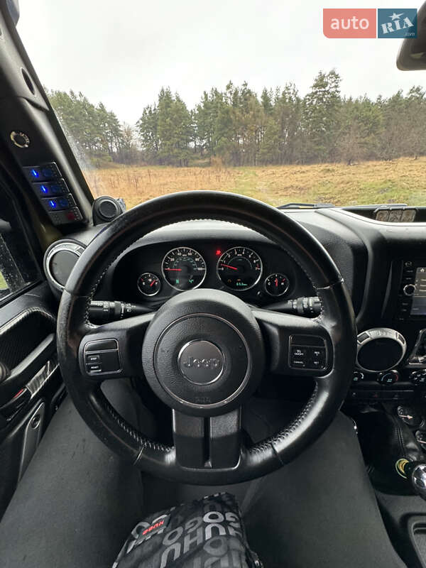 Позашляховик / Кросовер Jeep Wrangler 2012 в Житомирі