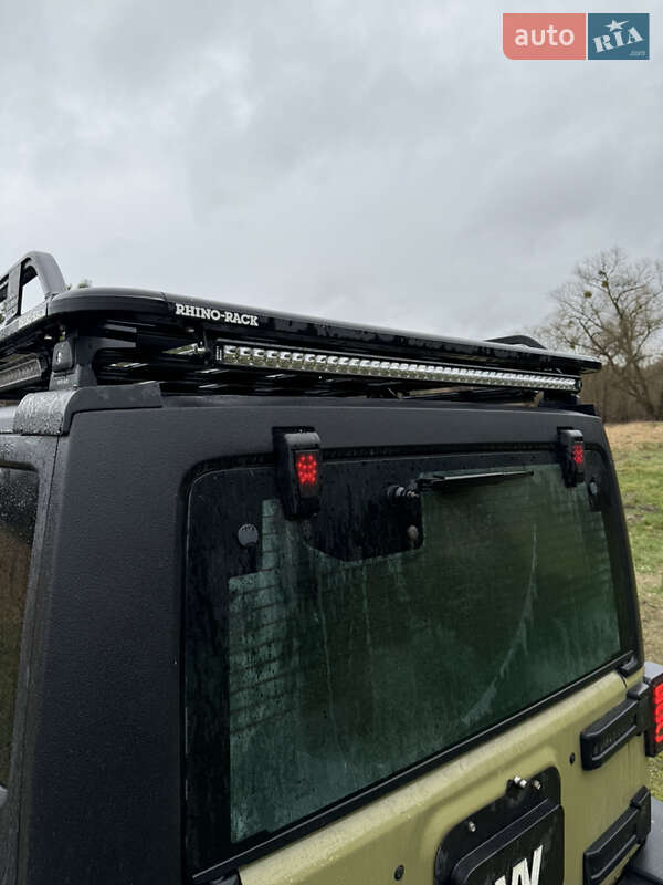 Позашляховик / Кросовер Jeep Wrangler 2012 в Житомирі