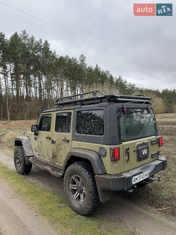 Позашляховик / Кросовер Jeep Wrangler 2012 в Житомирі