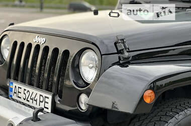 Внедорожник / Кроссовер Jeep Wrangler 2013 в Днепре