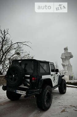 Позашляховик / Кросовер Jeep Wrangler 2012 в Харкові