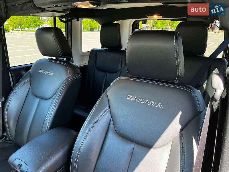 Внедорожник / Кроссовер Jeep Wrangler 2016 в Киеве