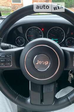 Позашляховик / Кросовер Jeep Wrangler 2014 в Яремчі