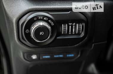 Внедорожник / Кроссовер Jeep Wrangler 2021 в 