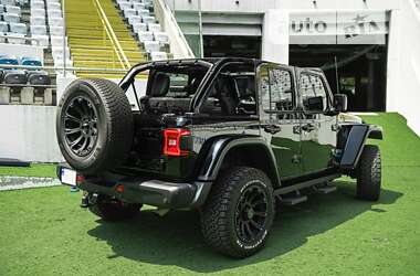 Внедорожник / Кроссовер Jeep Wrangler 2021 в 