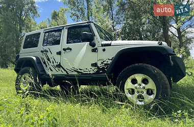 Внедорожник / Кроссовер Jeep Wrangler 2011 в 