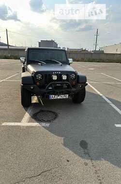 Внедорожник / Кроссовер Jeep Wrangler 2011 в Киеве