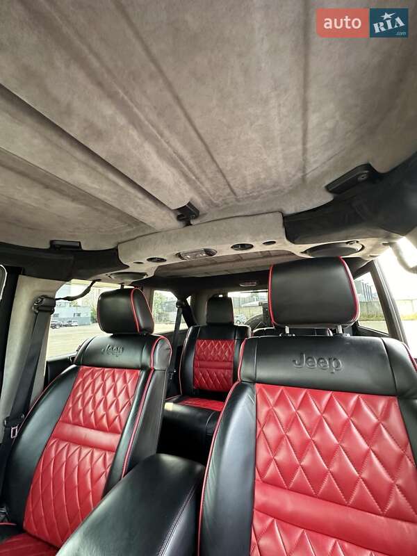 Внедорожник / Кроссовер Jeep Wrangler 2011 в Киеве