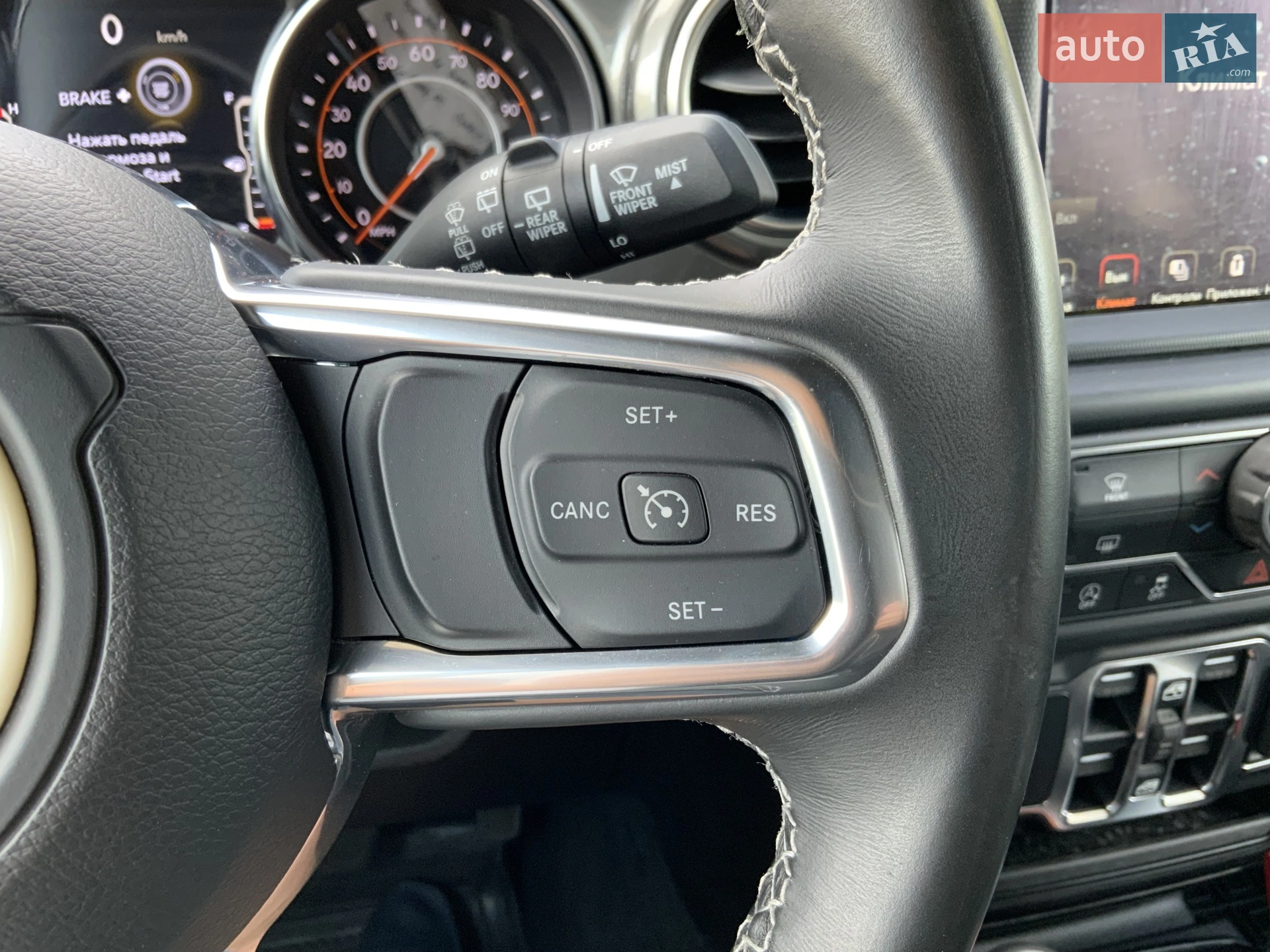 2022 Jeep Wrangler - мініатюра 21