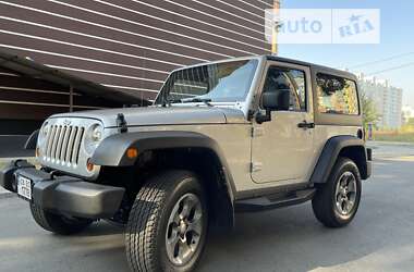 Внедорожник / Кроссовер Jeep Wrangler 2011 в Чернигове