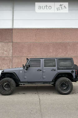 Позашляховик / Кросовер Jeep Wrangler 2011 в Києві