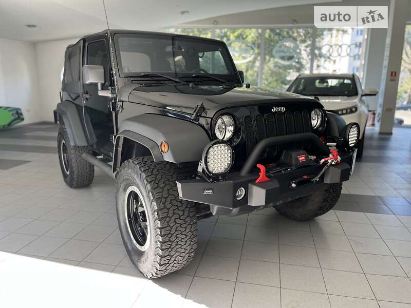 Позашляховик / Кросовер Jeep Wrangler 2013 в Одесі