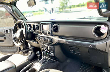 Внедорожник / Кроссовер Jeep Wrangler 2018 в Новояворовске