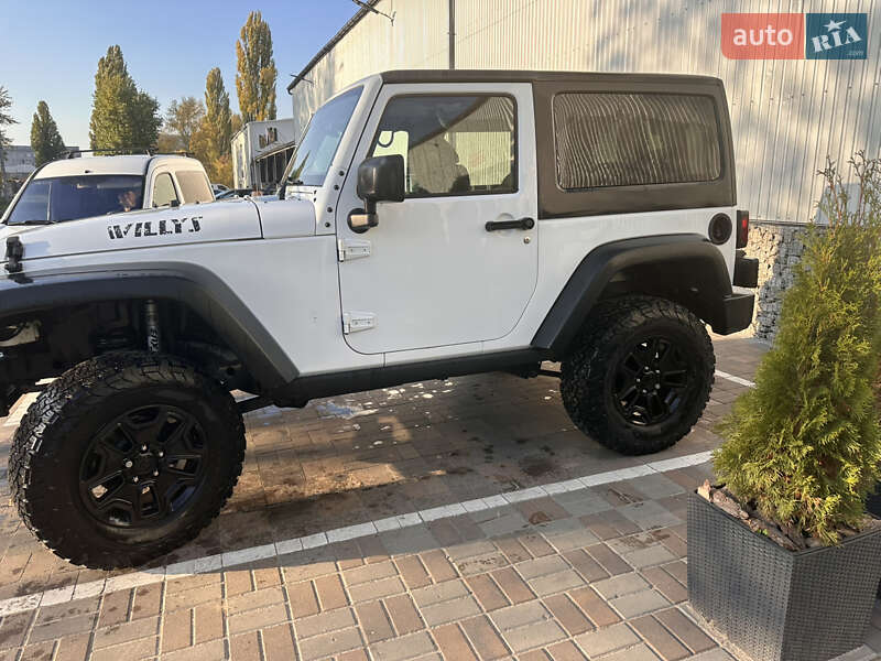 Внедорожник / Кроссовер Jeep Wrangler 2016 в Киеве фото 5 Внедорожник / Кроссовер Jeep Wrangler 2016 в Киеве