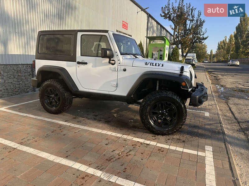 Внедорожник / Кроссовер Jeep Wrangler 2016 в Киеве фото 12 Внедорожник / Кроссовер Jeep Wrangler 2016 в Киеве