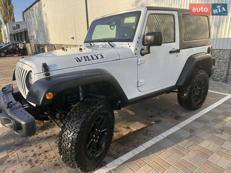 Внедорожник / Кроссовер Jeep Wrangler 2016 в Киеве фото 14 Внедорожник / Кроссовер Jeep Wrangler 2016 в Киеве