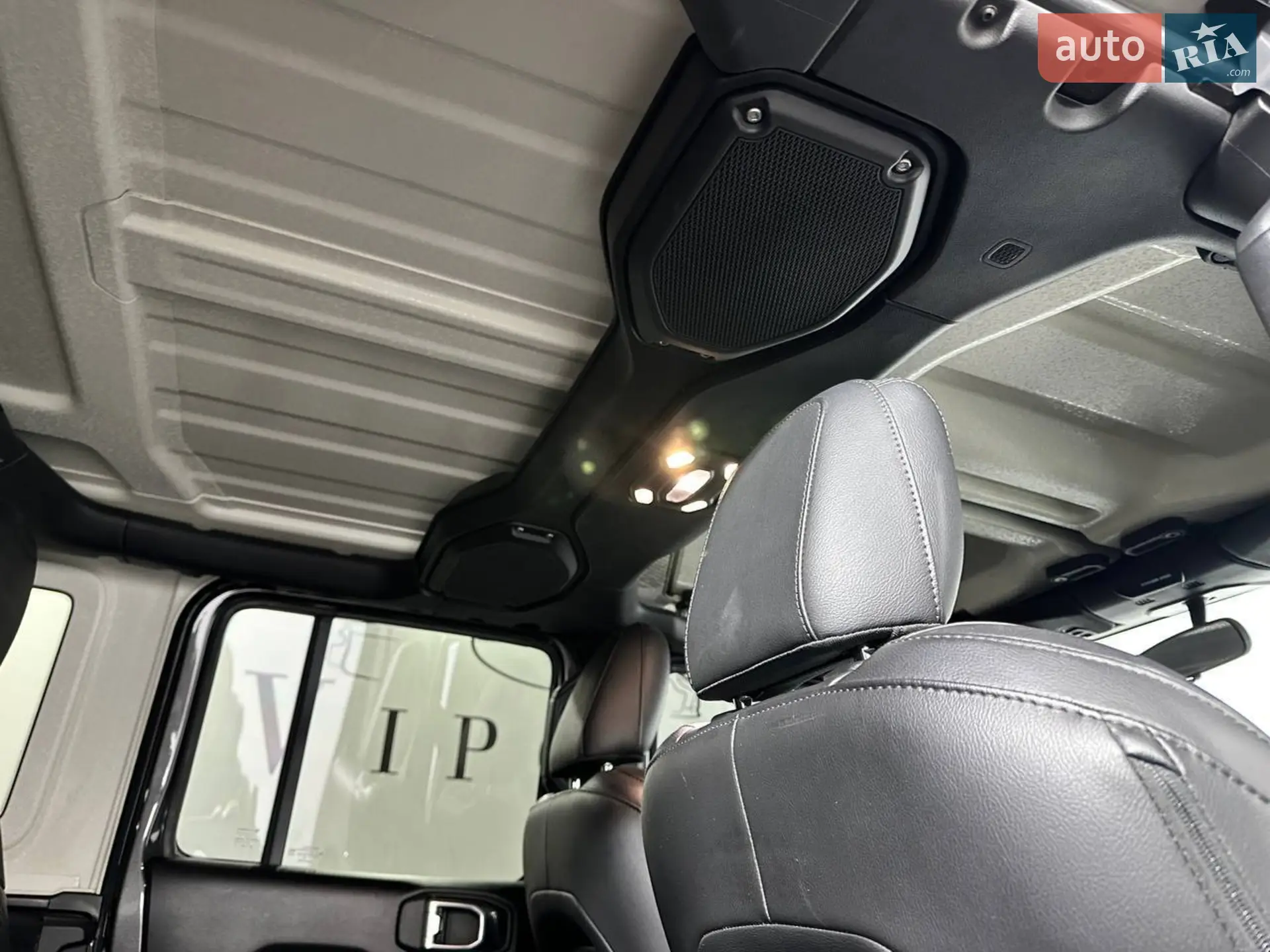 2021 Jeep Wrangler - мініатюра 30