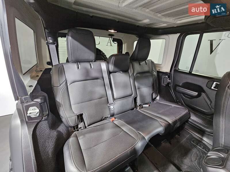 Внедорожник / Кроссовер Jeep Wrangler 2021 в Киеве