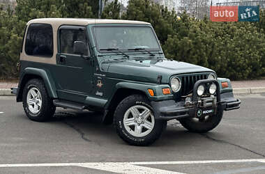 Внедорожник / Кроссовер Jeep Wrangler 2000 в 