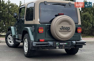 Внедорожник / Кроссовер Jeep Wrangler 2000 в 