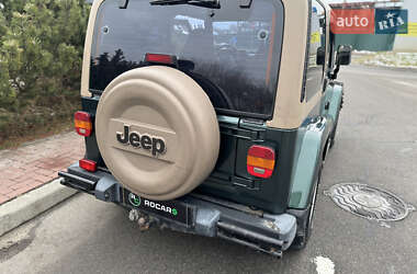 Внедорожник / Кроссовер Jeep Wrangler 2000 в 