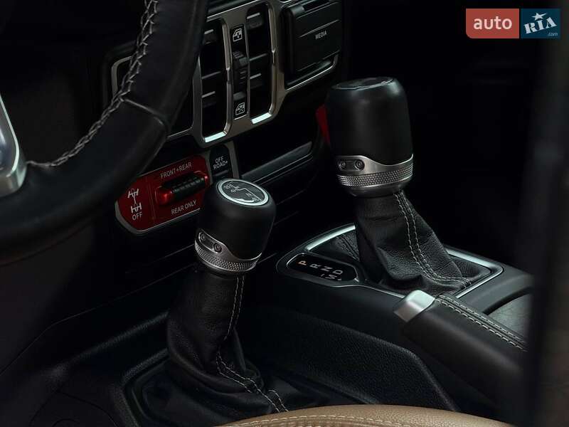 Внедорожник / Кроссовер Jeep Wrangler 2021 в Черновцах