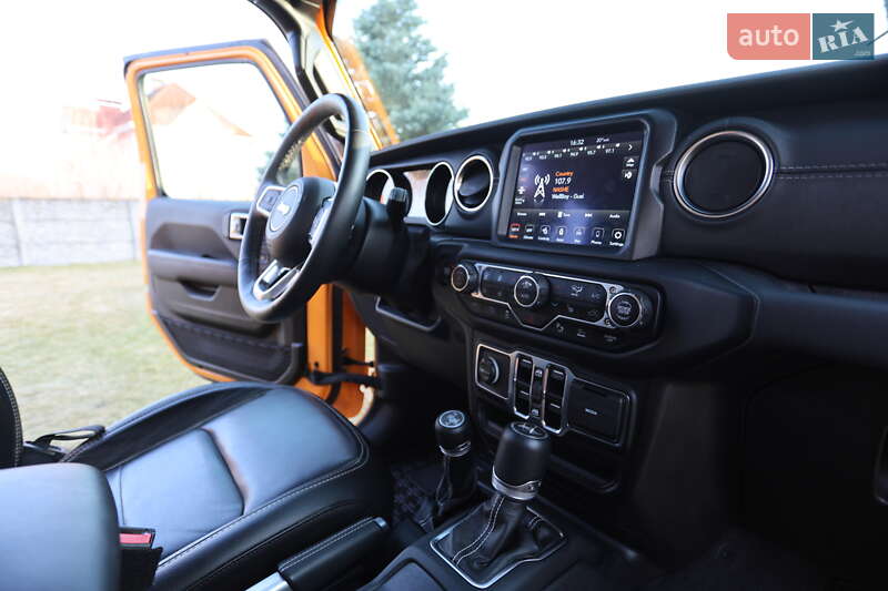 Внедорожник / Кроссовер Jeep Wrangler 2021 в Киеве