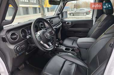 Внедорожник / Кроссовер Jeep Wrangler 2022 в 
