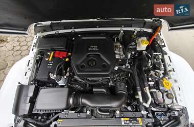 Внедорожник / Кроссовер Jeep Wrangler 2022 в 